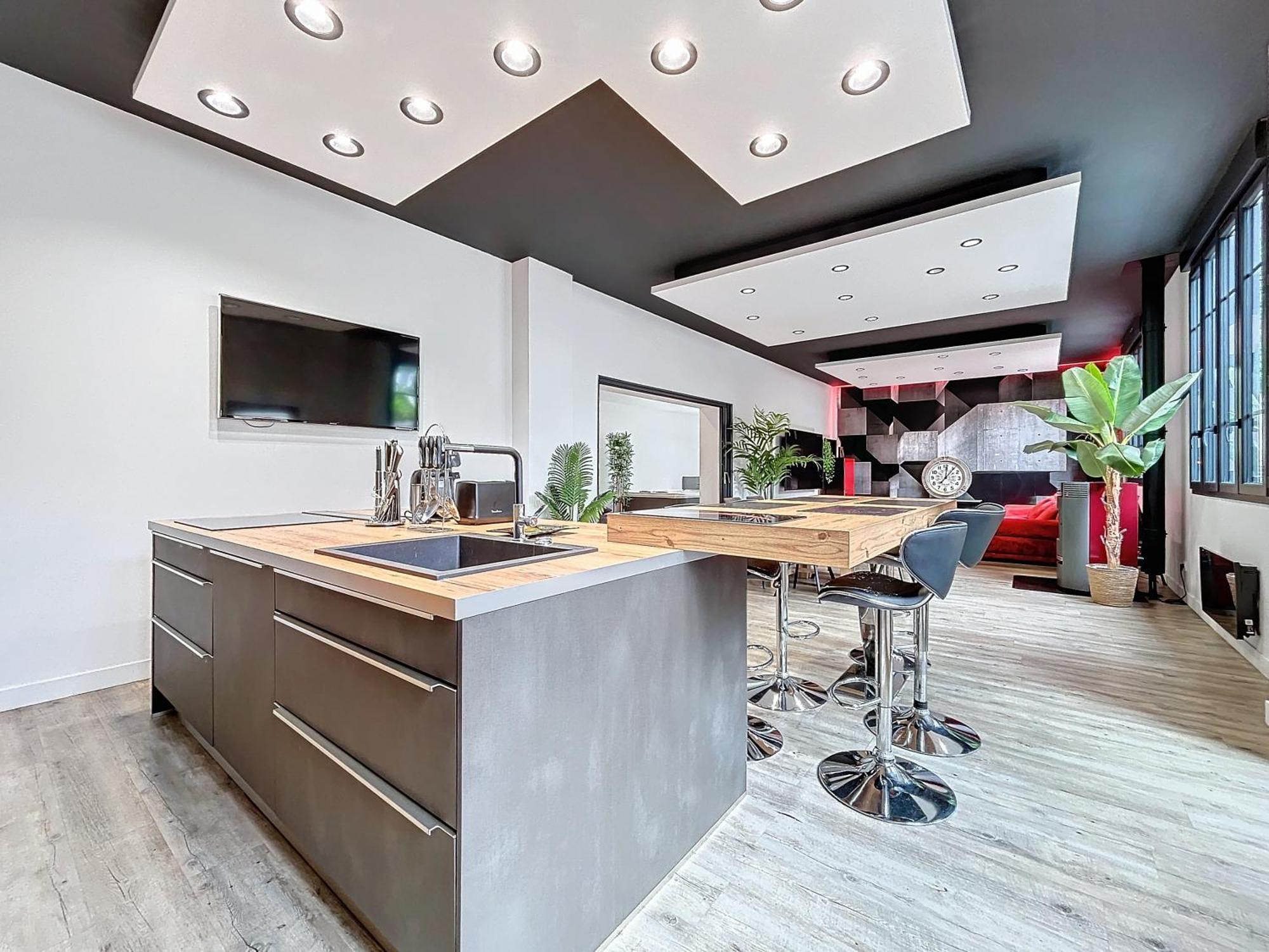 Loft Terrasse Avec Spa Proche Centre Historique Монлюсон Экстерьер фото