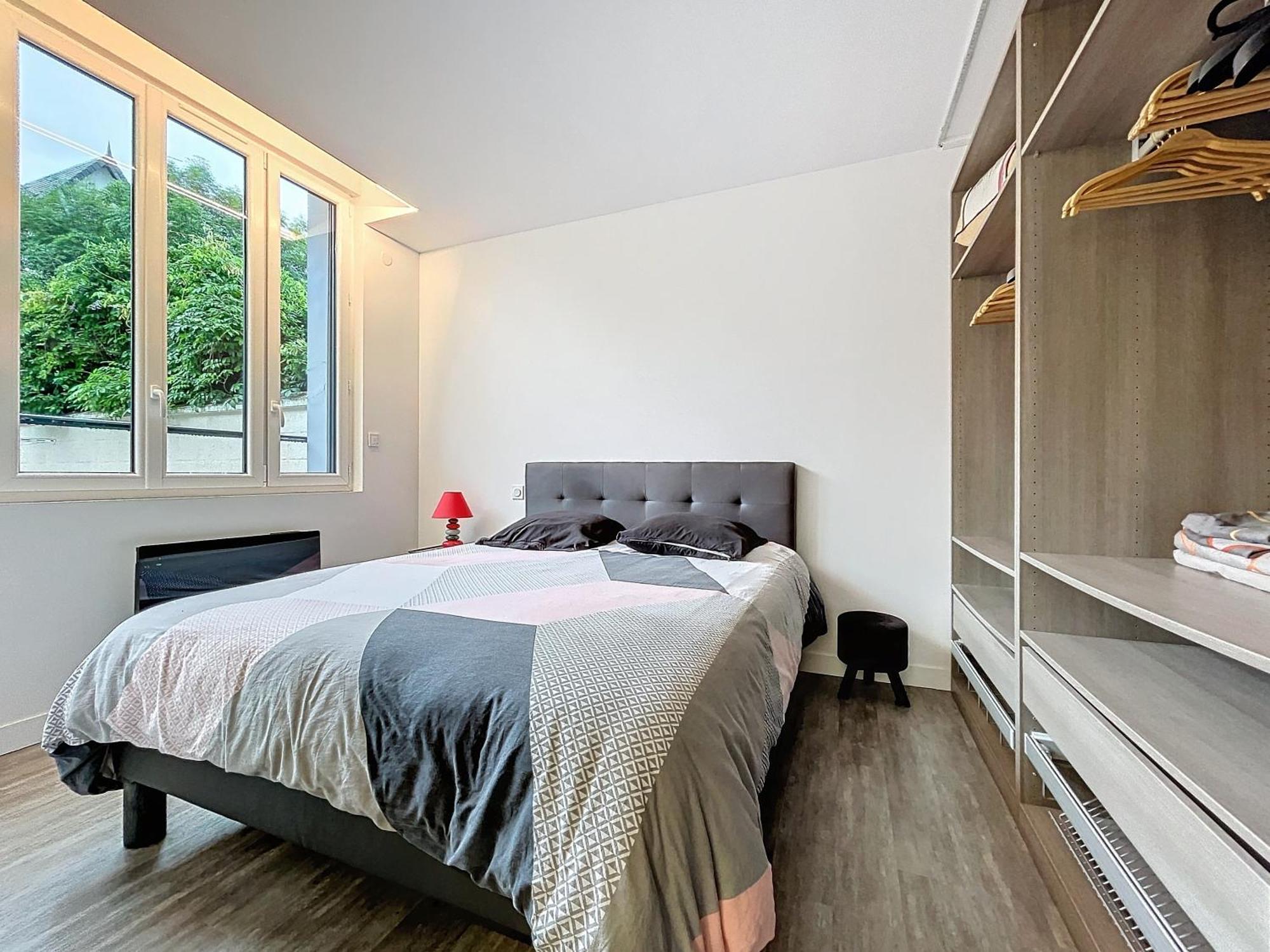 Loft Terrasse Avec Spa Proche Centre Historique Монлюсон Экстерьер фото