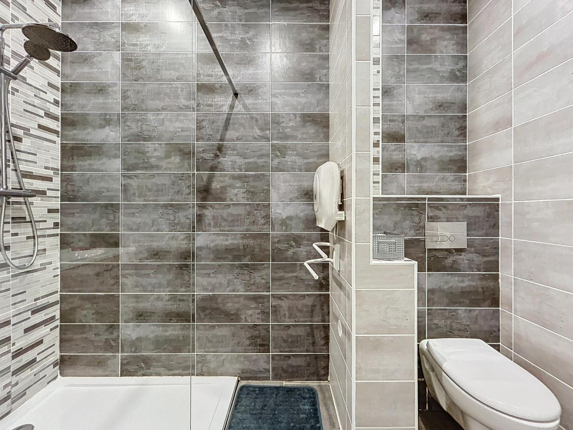 Loft Terrasse Avec Spa Proche Centre Historique Монлюсон Экстерьер фото