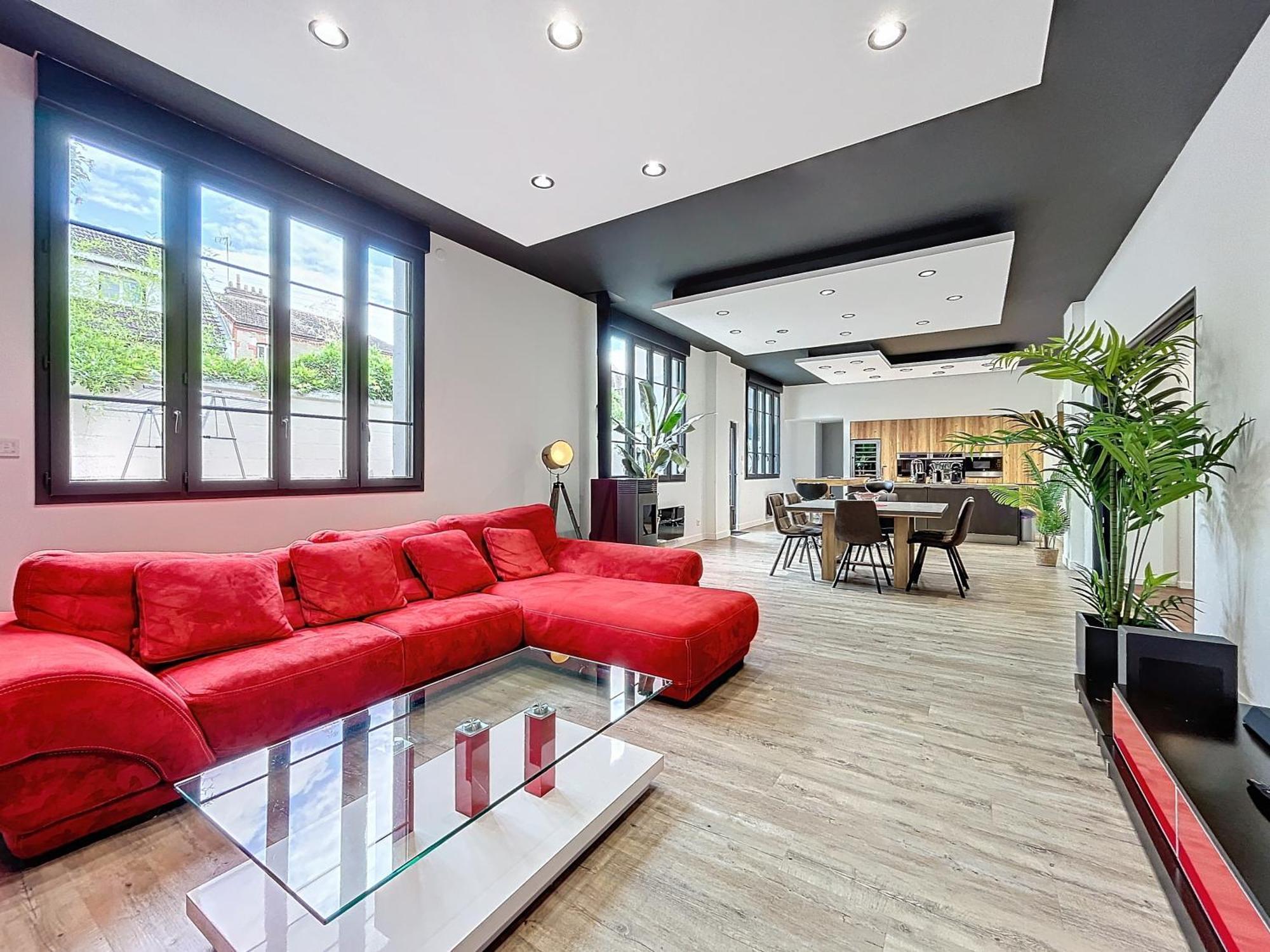 Loft Terrasse Avec Spa Proche Centre Historique Монлюсон Экстерьер фото